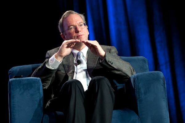 Eric Schmidt usa smartphone BlackBerry