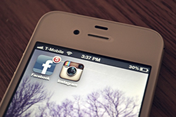 Facebook completa acquisizione Instagram 