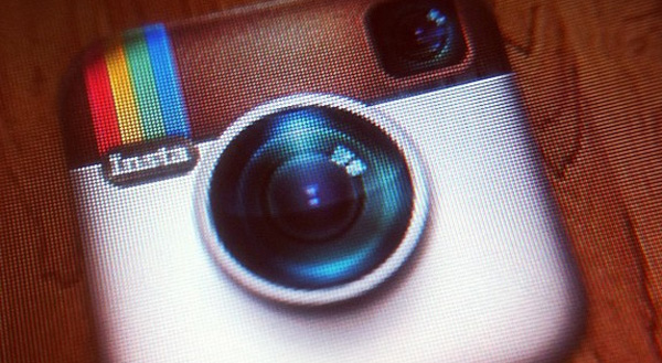 Instagram acquisizione Facebook Twitter