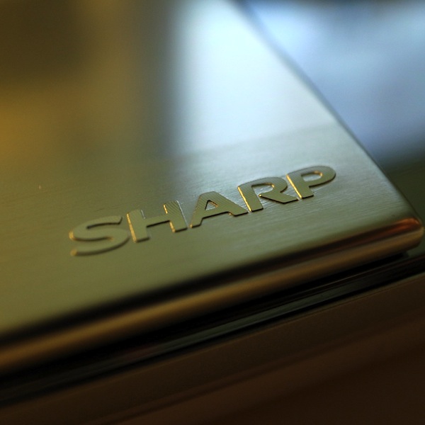 Samsung compra 3% Sharp