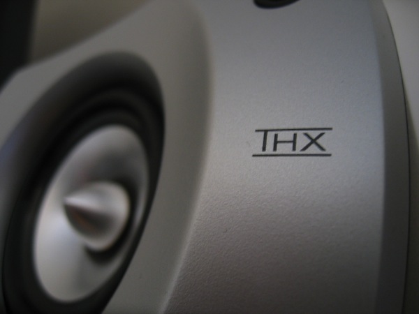 THX denuncia Apple speaker iMac, iPad e iPhone