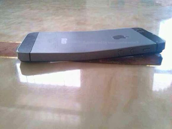 iPhone 5S, se tenuto in tasca si piega