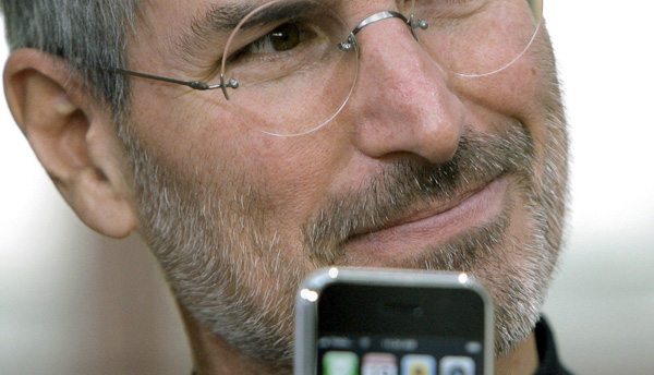 iphone-steve-jobs