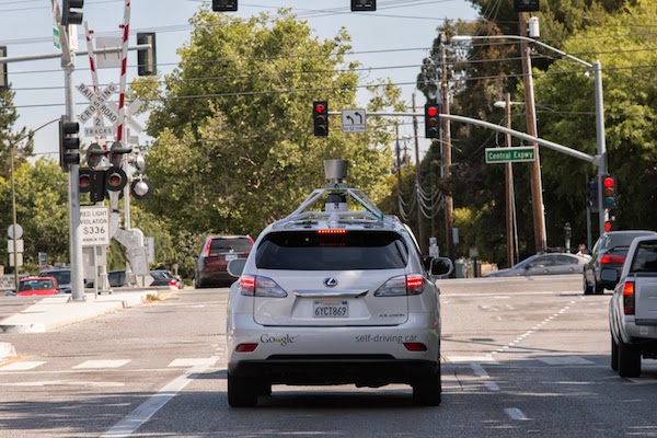 Google Self-Driving Car, tra strade cittadine e traffico  