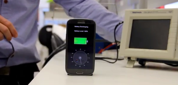 Smartphone: con la batteria StoreDot la ricarica avviene in 30 secondi
