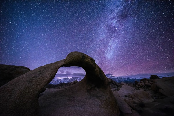 Mobius Arch, CA at night with bonus Mt. Whitney!  - Imgur