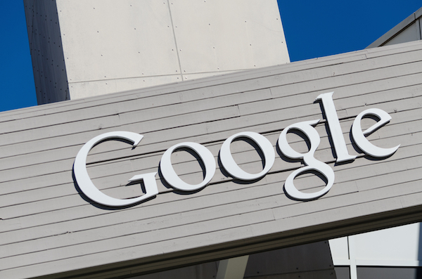 Foto del logo di Google su un edificio del gruppo a Mountain View