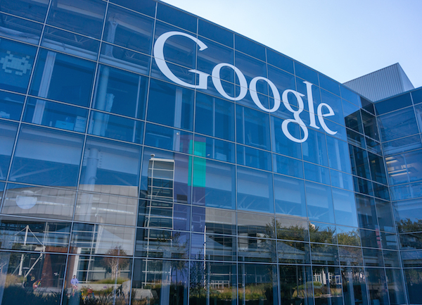 Foto di un edificio con il logo di Google