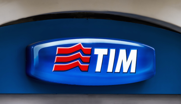 Foto che mostra il logo TIM